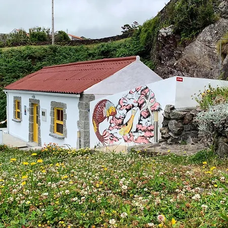 Casa Pedras Brancas *