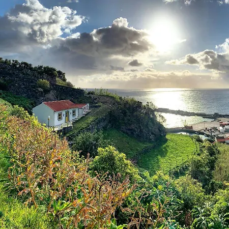 Casa Pedras Brancas Holiday home *