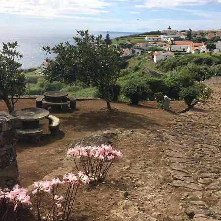 Casa Pedras Brancas