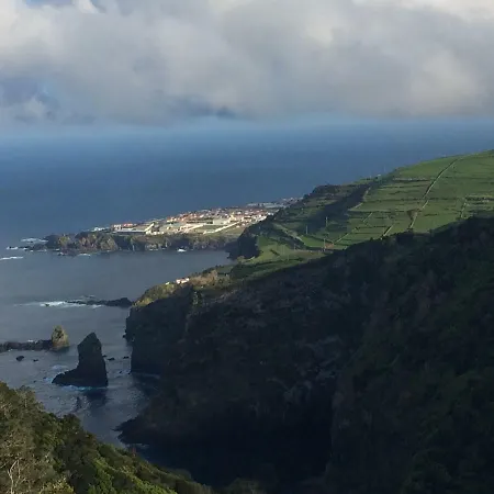 Casa Pedras Brancas Сasa de vacaciones Lajes das Flores